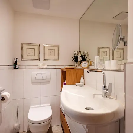 Haus Malerwinkl Apartament *